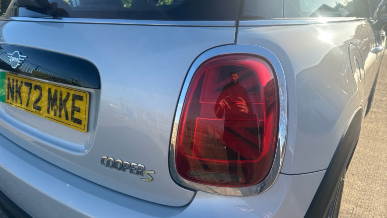 MINI Hatchback 135kW Cooper S Level 2 33kWh 3dr Auto Electric Hatchback